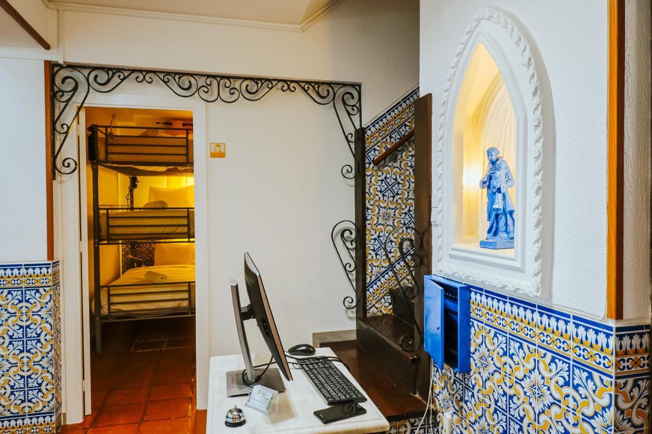 Help Yourself Hostels - Restelo Lisboa المظهر الخارجي الصورة