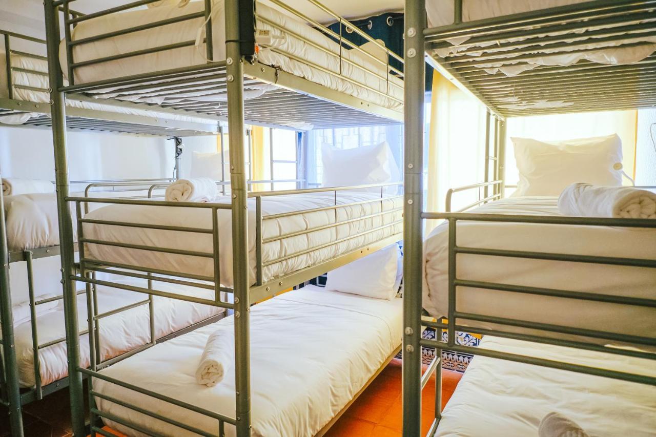 Help Yourself Hostels - Restelo Lisboa المظهر الخارجي الصورة