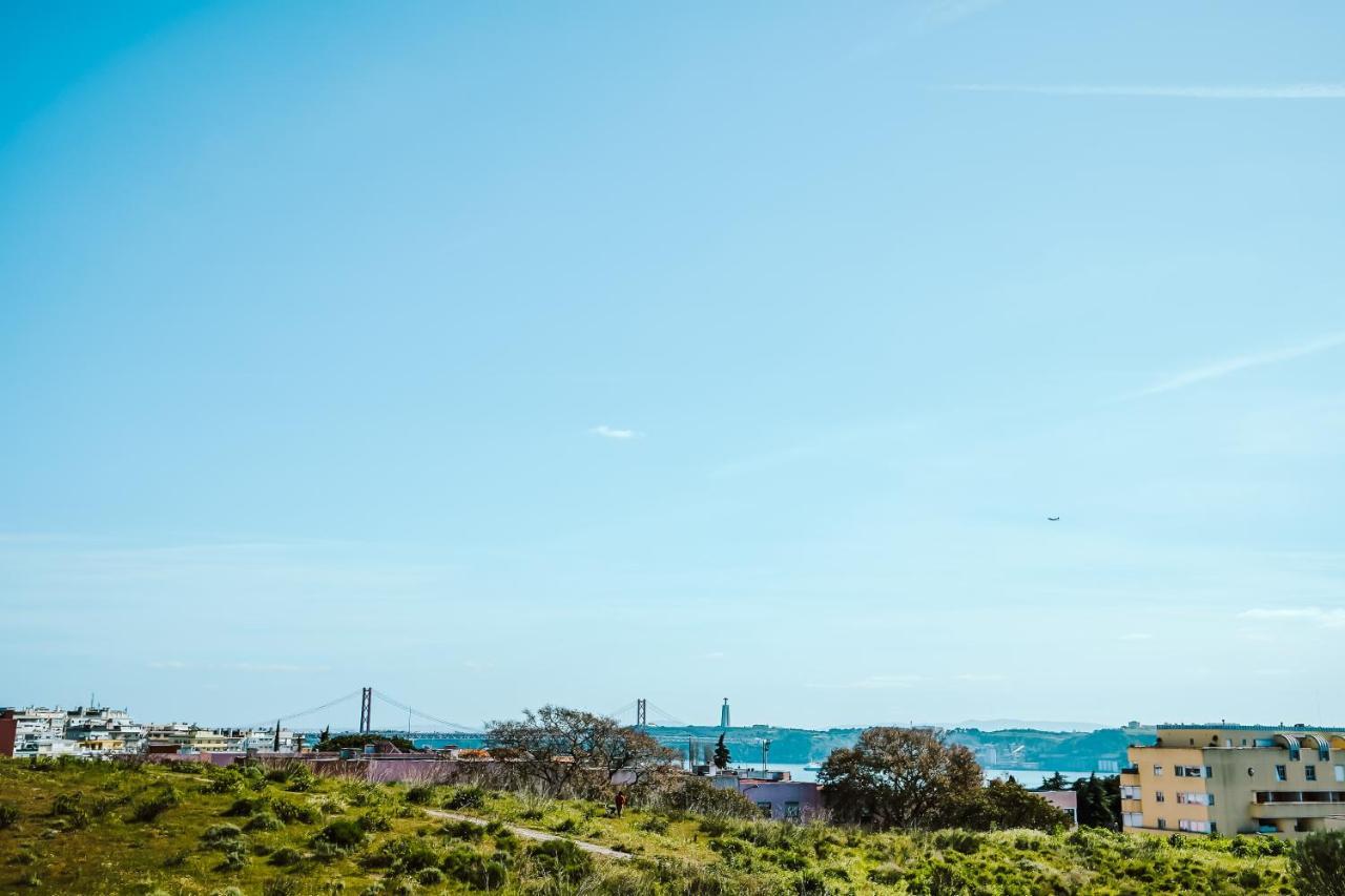 Help Yourself Hostels - Restelo Lisboa المظهر الخارجي الصورة