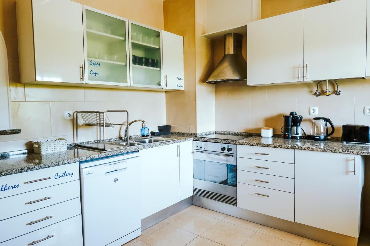 Help Yourself Hostels - Restelo Lisboa المظهر الخارجي الصورة
