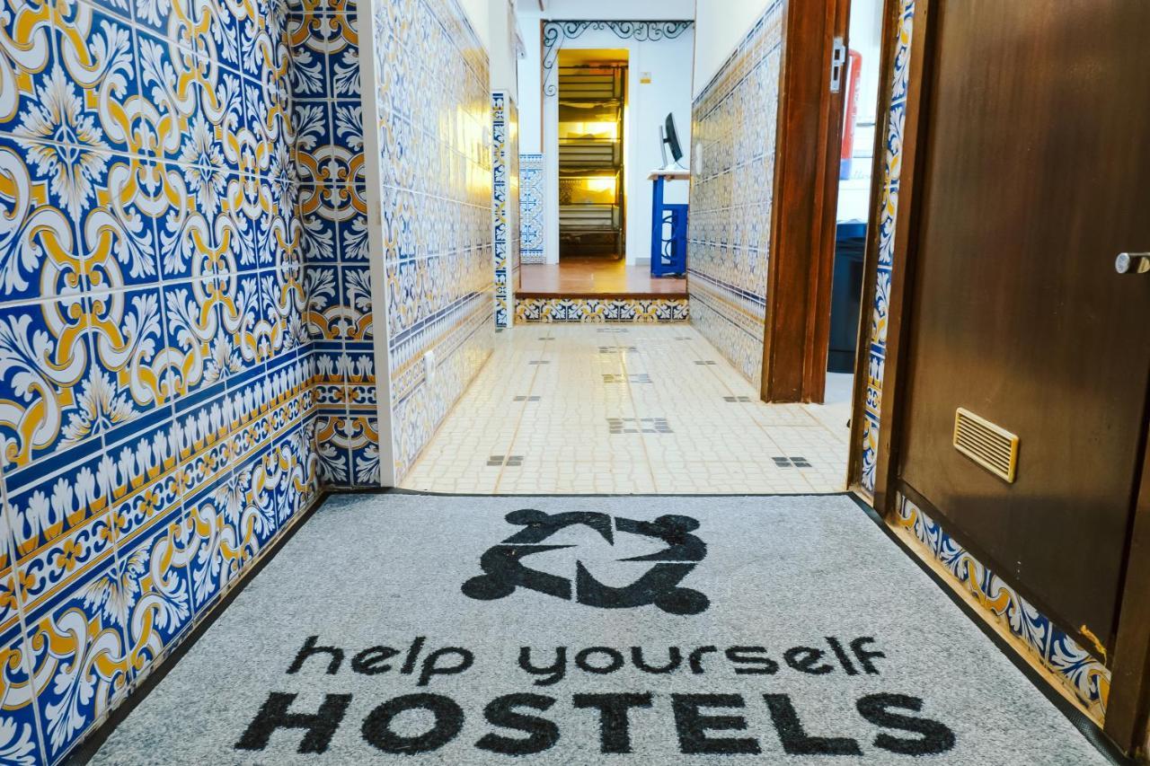 Help Yourself Hostels - Restelo Lisboa المظهر الخارجي الصورة